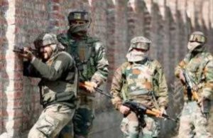 पुलवामा में सुरक्षाबलों और आतंकियों के बीच मुठभेड़ जारी, मेजर सहित चार जवान जख्मी