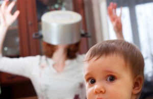 क्या वजह है कि बच्चे मां के सामने करते हैं ज्यादा शरारत?