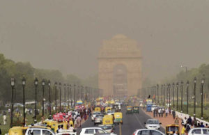 मौसम हुआ बेईमान, दिल्ली-एनसीआर में हल्की बारिश के आसार