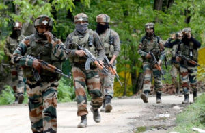 सर्च आपरेशन में उरी कैंप के पास दो संदिग्ध पकड़े, सेना अलर्ट