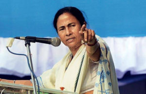 पीएम पर फिर ममता का वार, कहा चुनाव से पहले चायवाला और चुनाव बाद राफेल वाला