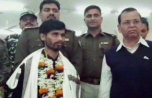 झारखंड में एसपी के हत्यारे 25 लाख के इनामी नक्सली ने किया सरेंडर