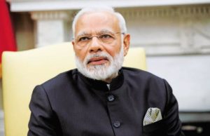 IAF पायलट की पाक में हिरासत की पुष्टि के बाद पीएम मोदी ने तीनों सेना प्रमुखों के साथ की बैठक