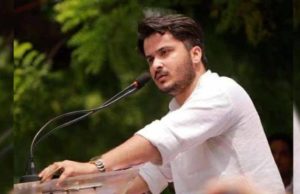 पिता के नक़्शे कदम पर चलते अब्दुल्ला ने की विवादित टिप्पणी