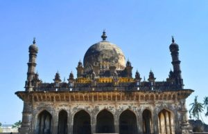 बीजापुर का आकर्षण बनीं, आदिल शाही वंश की इमारतें