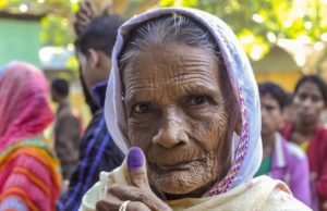 अरुणाचल में अकेली महिला के लिए 13,583 फ़ीट पर बूथ, तो मिजोरम में 100% पर पहचान पत्र