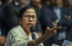 क्यों बार-बार जलने लगता है बंगाल?