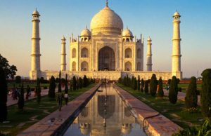 देश के स्मारकों में ब्रेस्टफीडिंग रूम की सुविधा देने वाला पहला स्मारक, ताजमहल