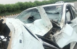 ग्रेटर नोएडा एक्सप्रेस-वे पर शारदा यूनिवर्सिटी के 4 MBBS स्टूडेंट्स की मौत