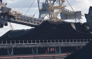 भारत में कोयले का बड़ा खजाना, फिर भी क्यों करता है कोयले का आयात?