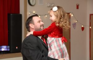 जानें, क्या पिता अपनी बेटी को पूर्वजों की संपत्ति में हिस्सा देने से इनकार कर सकता है?