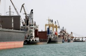 यमन के विद्रोहियों ने बंदरगाह तटरक्षक बल को सौंपा