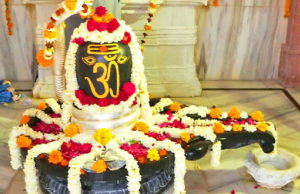 ‘अचलेश्वर महादेव’ मंदिर के शिवलिंग का रंग बदलने के पीछे की क्या है पहेली ?