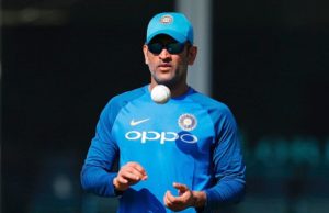धोनी को सन्यांस लेने की ज़रूरत अभी नहीं, उनके दोस्त ने उनकी रिटायरमेंट की अफवाओं को खारिज किया