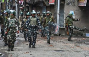 अमरनाथ यात्रा रोकने से कश्मीर में मची हलचल