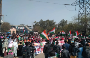 CAA विरोधियों का मार्च अब गृह मंत्री के आवास की तरफ