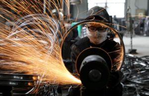 औद्योगिक गतिविधियों के ठप होने से अर्थव्यवस्था बुरी तरह प्रभावित