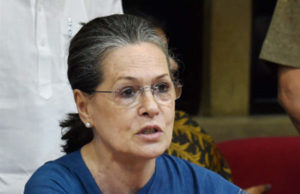 सोनिया गांधी ने पूछा- मोदी सरकार लॉकडाउन बढ़ाने का आधार बताए, 17 मई के बाद क्या होगा?