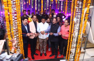 एक्सपोर्ट हाउस डर्वी ने लांच किया पश्चिमी यूपी का सबसे बड़ा शू एंपोरियम