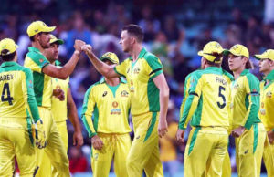 ऑस्ट्रेलिया के आगे टीम इंडिया ढेर, हाथ से निकला पहला वनडे