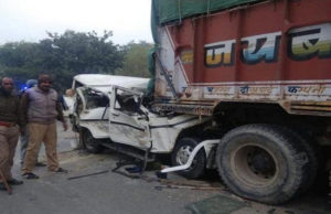 प्रतापगढ़ में ट्रक और बोलेरो की भीषण टक्कर में 14 की दर्दनांक मौत