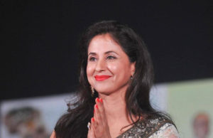 उर्मिला मातोंडकर सोमवार से शिवसेना रथ पर होंगी सवार