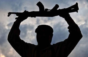 जम्मू-कश्मीर के अनंतनाग में अपनी पार्टी उम्मीदवार पर आतंकी हमला