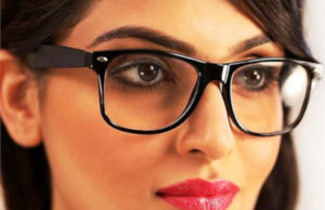 कुछ खास उपाय जिनसे बड़ सकती है आँखों की रोशनी