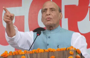 राजनाथ ने ट्वीट किया, “करगिल विजय दिवस पर शहीदों को नमन