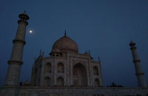 आज से चांदनी रात में ताज का दीदार शुरू: 200 टिकट हो चुकीं हैं बुक, शुक्रवार को रहेगा अवकाश