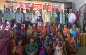 ब्रज की मनोहारी होली ने सबका मनमोहा