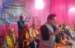 ताज प्रेस क्लब के होली मिलन और कवि सम्मेलन में जुटे साहित्य और पत्रकारिता के दिग्गज