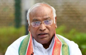 कांग्रेस अध्यक्ष के स्वतंत्रता दिवस समारोह में शामिल न होने पर भाजपा ने जताई नाराजगी