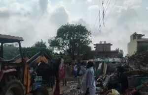 यूपी के बाद हरियाणा में बुलडोजर वाला एक्शन, अवैध रुप से रह रहे अप्रवासियों की 200 झुग्गियां जमींदोज