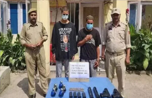 सुरक्षाबलों को मिली बड़ी कामयाबी, लश्कर-ए-तैयबा के 2 आतंकी जिंदा पकड़े गए