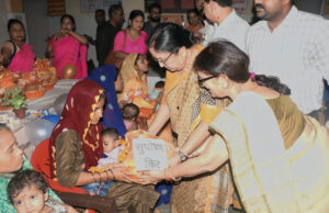 सीएचसी में एमएनसीयू वार्ड का बेबीरानी मौर्या ने किया उद्घाटन। गोद भराई की रस्म के साथ बांटी पोषण किट बांटी