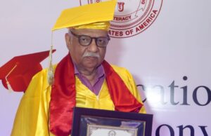 रामायण फिल्म के लिए कला प्रेमी गुरु स्वरूप श्रीवास्तव को मिली मानद उपाधि