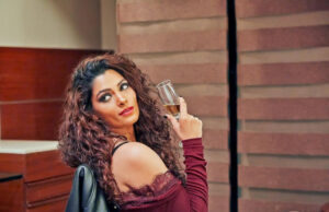 इस हीरोइन ने खोली बॉलीवुड की पोल, बताया कैसे जबरन कराते हैं कॉम्प्रोमाइज