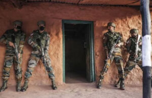 जम्मू-कश्मीर के राजौरी में आतंकवादियों के साथ मुठभेड़, सेना के 2 जवान घायल