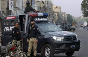 अलग-अलग आतंकी घटनाओं में फ्रंटियर कोर के एक सैनिक, दो अधिकारी की मौत