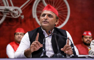 महाकुंभ में योगी कैबिनेट की बैठक को लेकर भड़के अखिलेश यादव