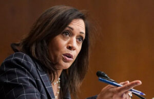 राष्ट्रपति पद के चुनाव में डेमोक्रेटिक पार्टी का उम्मीदवार बनने की दावेदारी में कमला हैरिस