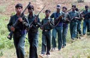 छत्तीसगढ़ में पांच नक्सलियों ने आत्मसर्पण किया