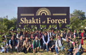 Agra to Become Greener with a Target of 5 Lakh Trees in a Year