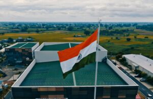 एफमेक ने आगरा ट्रेड सेंटर पर स्थापित किया 100 फुट ऊँचा तिरंगा, ध्वजारोहण के साथ हुआ ‘मीट एट आगरा 2025’ का आगाज़