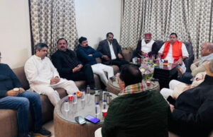 यूपी की राजनीति में नई हलचल, ब्राह्मण विधायकों का जुटना चर्चा में