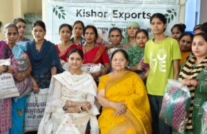 A Remarkable Example of Women Empowerment: 3000 Women Receive Sarees, Dresses & Bridal Lehengas