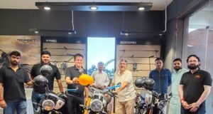 टाउनशिप पर KTM-Triumph के नए शोरूम का शुभारंभ, टेस्ट राइड के साथ हुई शुरुआत