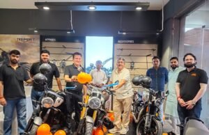 टाउनशिप पर KTM-Triumph के नए शोरूम का शुभारंभ, टेस्ट राइड के साथ हुई शुरुआत