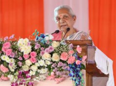 युवाओं को राज्यपाल आनंदीबेन पटेल की नसीहत, रिश्ते बनाएं तो जिम्मेदारी भी निभाएं